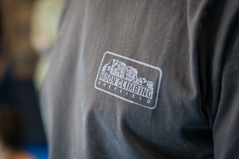 Moon Climbing Moon Printed badge TS