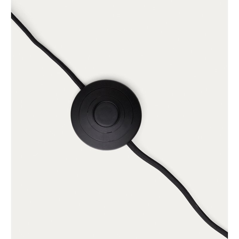 Lampadaire Manie en métal avec finition effet fonte noire