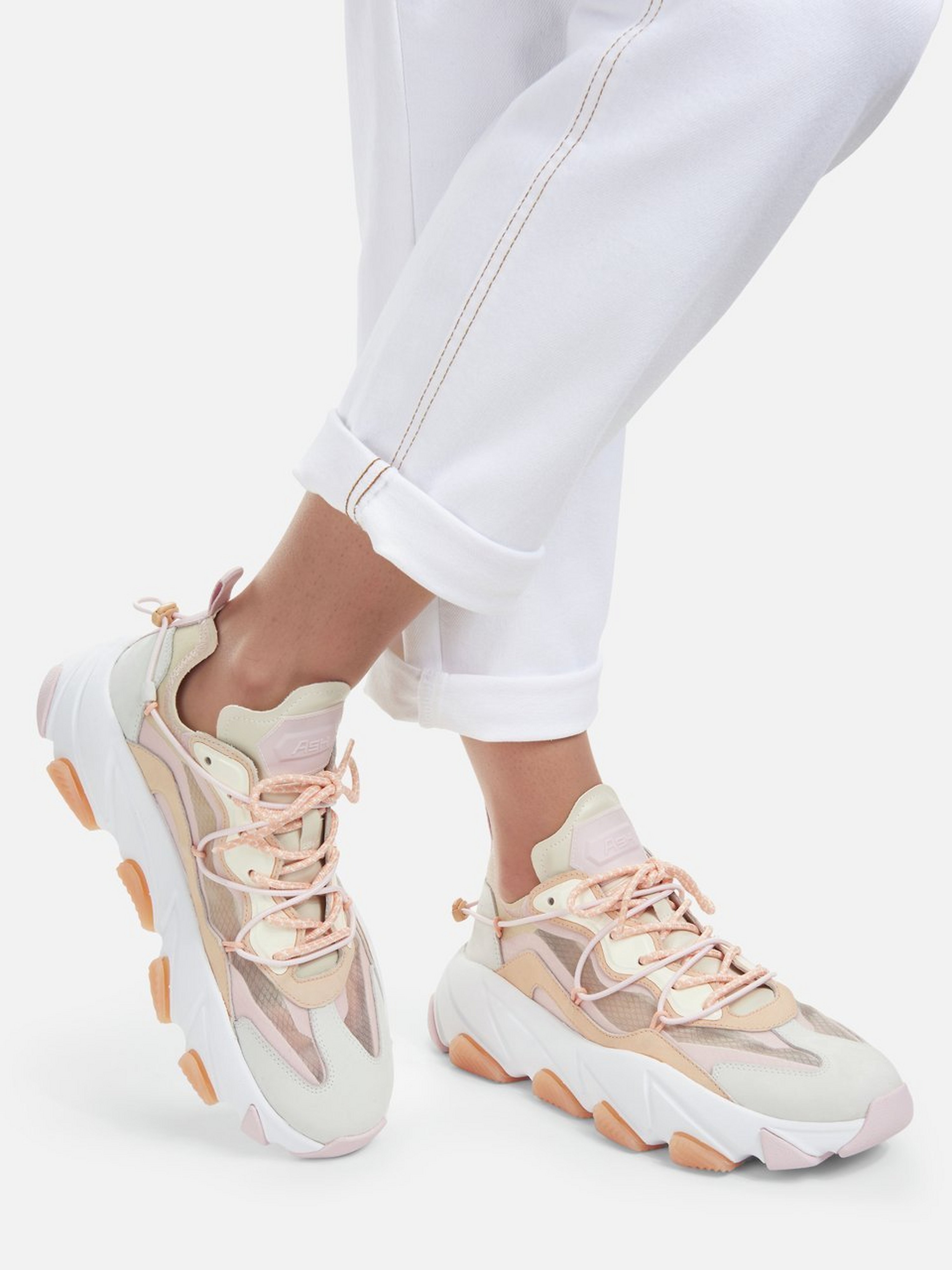 Sneaker