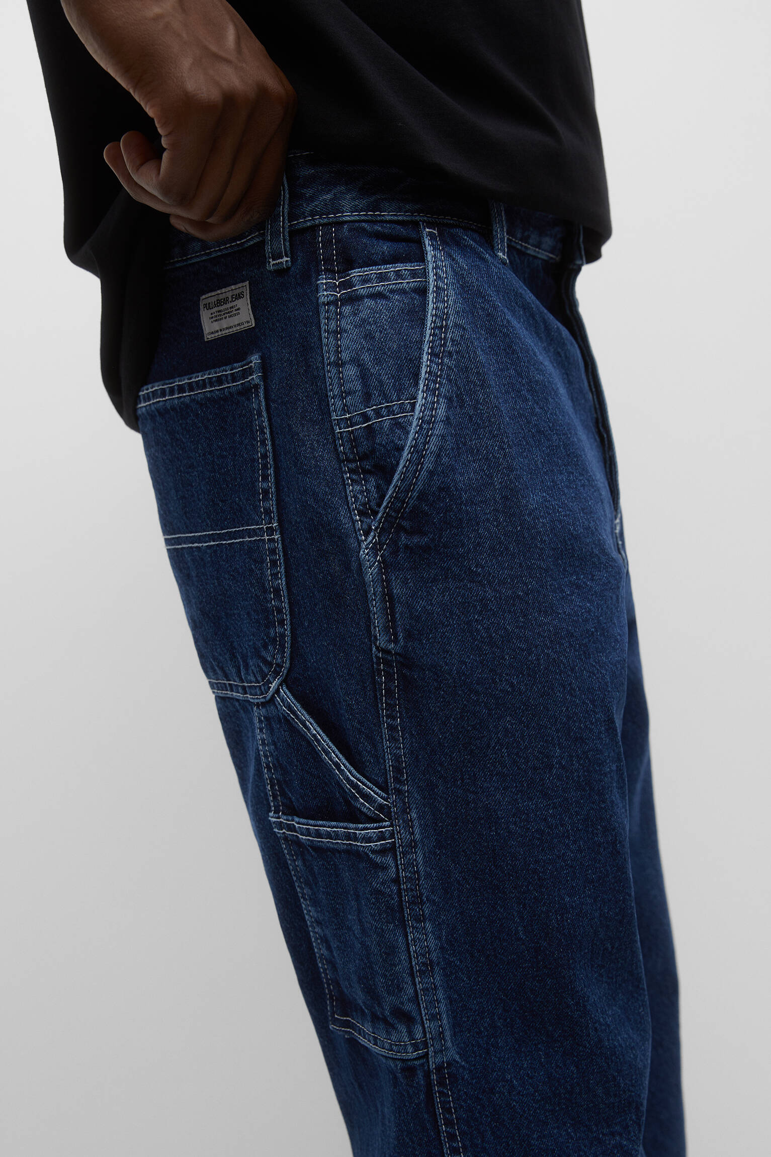 CALÇA JEANS BÁSICA DE CARPINTEIRO - AZUL MÉDIO