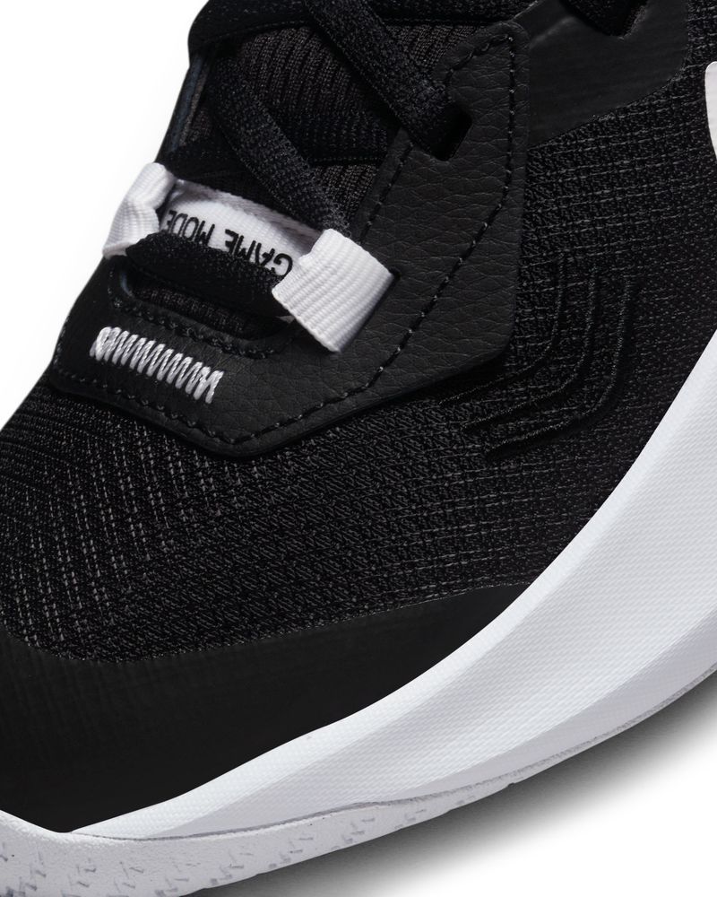 Chaussures de basket Nike Crossover Noir & Blanc pour enfant