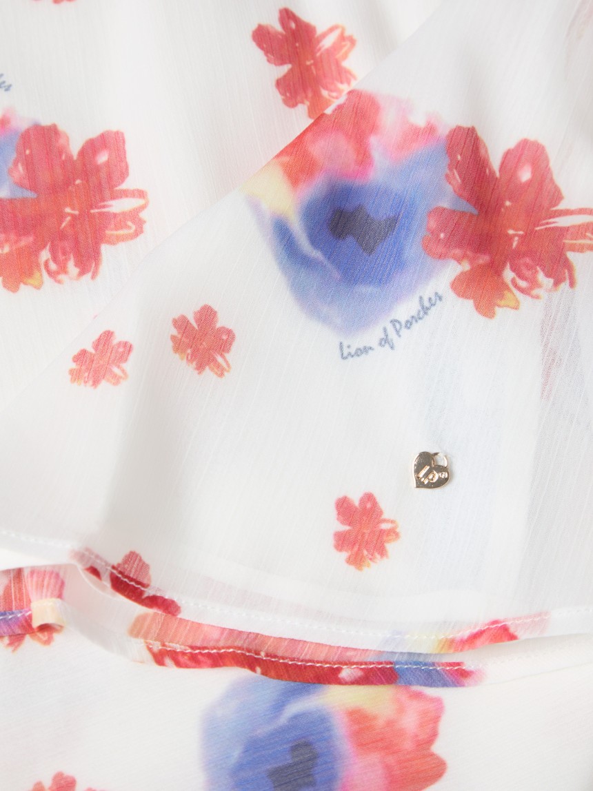 Blusa com Padrão Floral