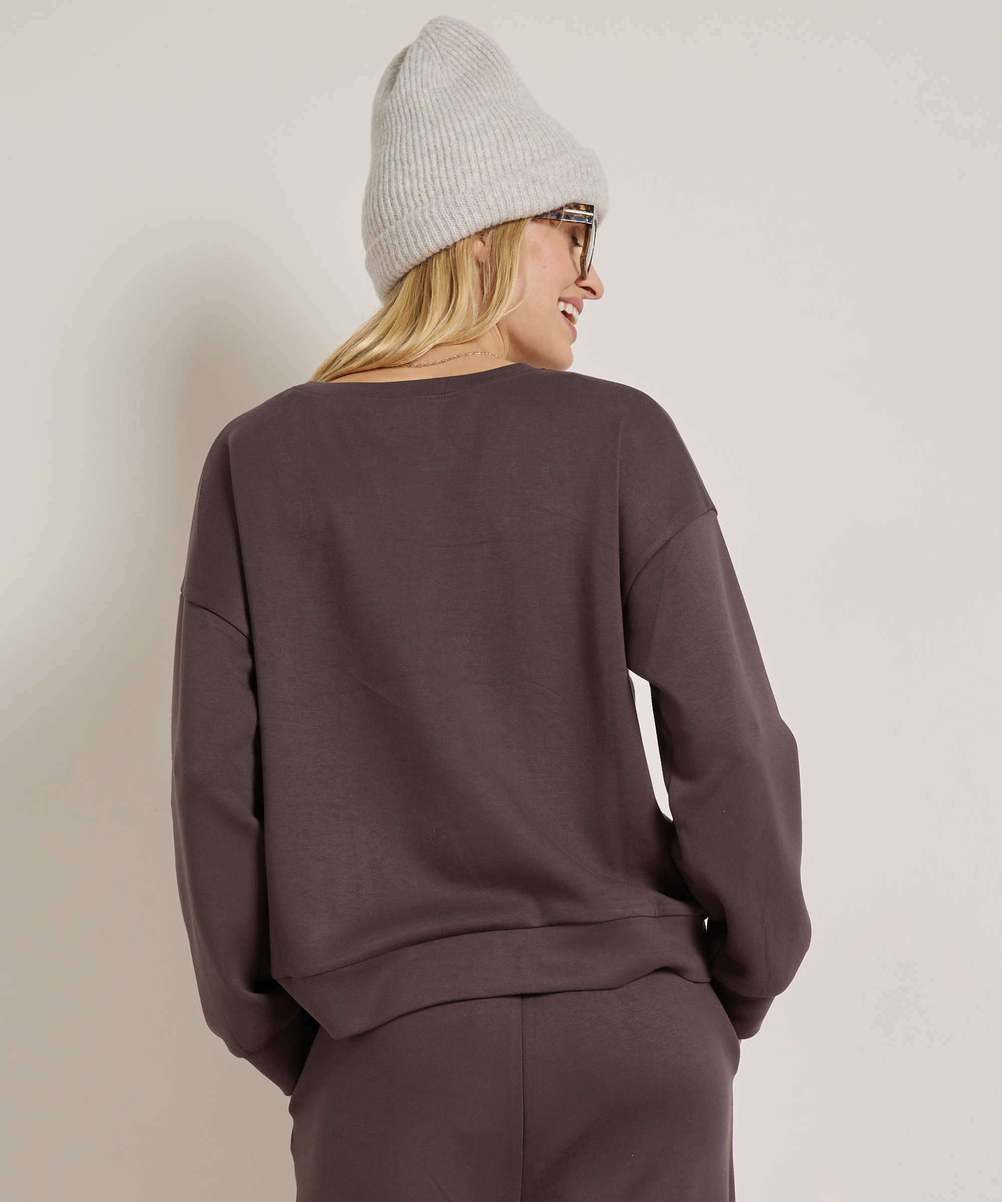 trui met mouwlabel