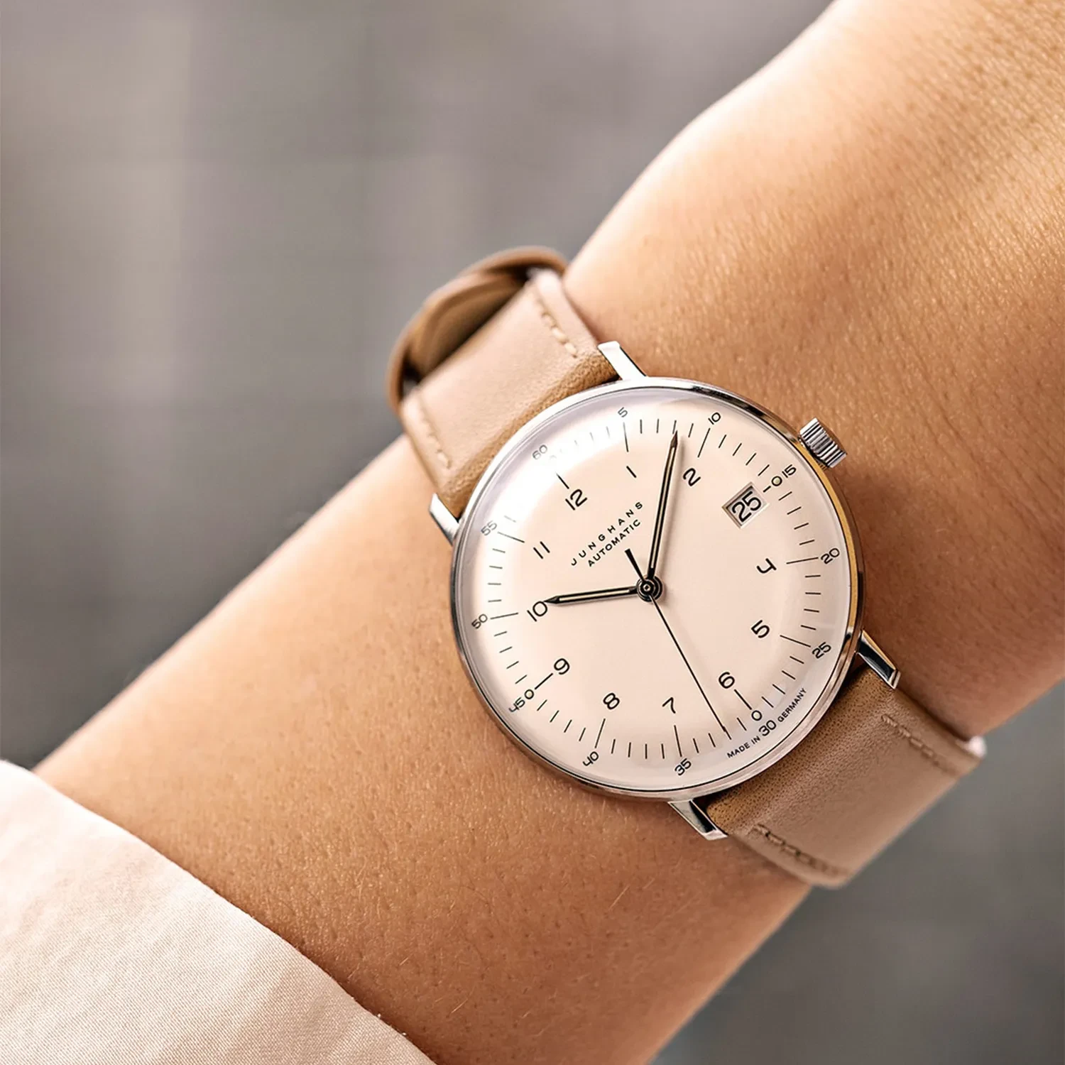 Junghans Max Bill Kleine Automatic 27/4107.02