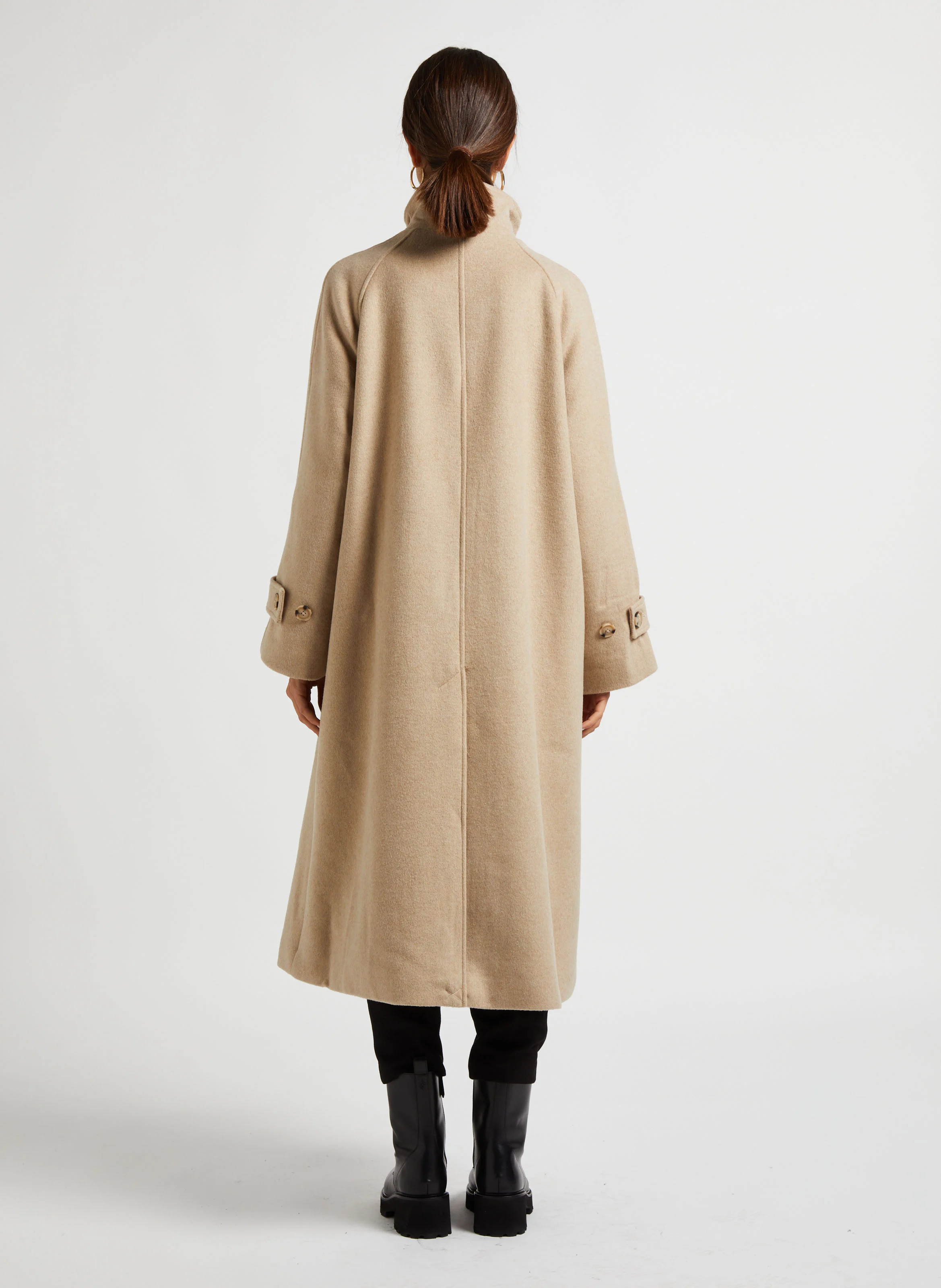 CADA - Manteau long droit col montant en laine recyclée mélangée| Beige