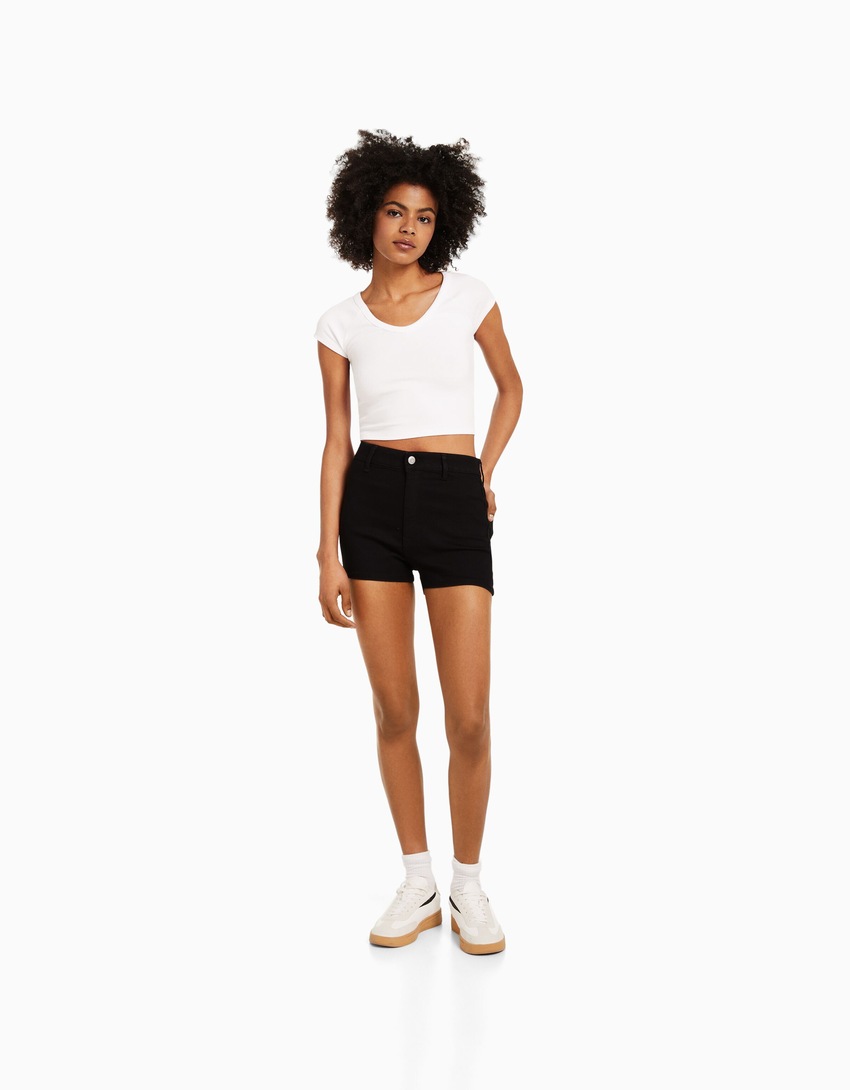 Shorts jeans de cintura alta com elastano