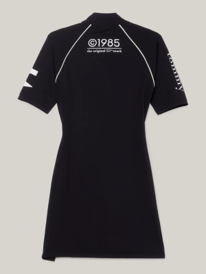 Vestido curto justo estilo surf