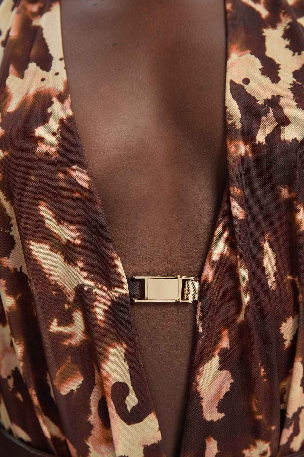 KarenMillen Body en Maille à Imprimé Léopard avec Col Halter Plongeant et Détails de Finition
