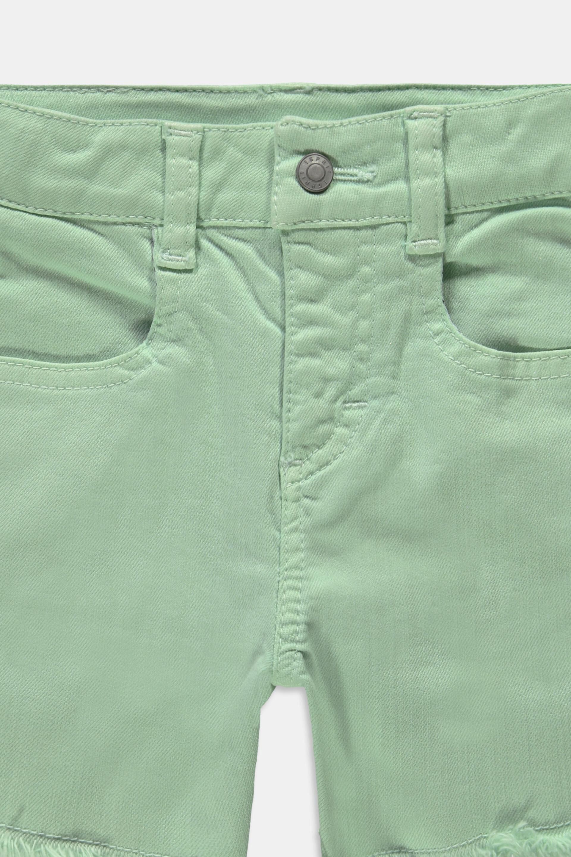 En matière recyclée : short à taille ajustable