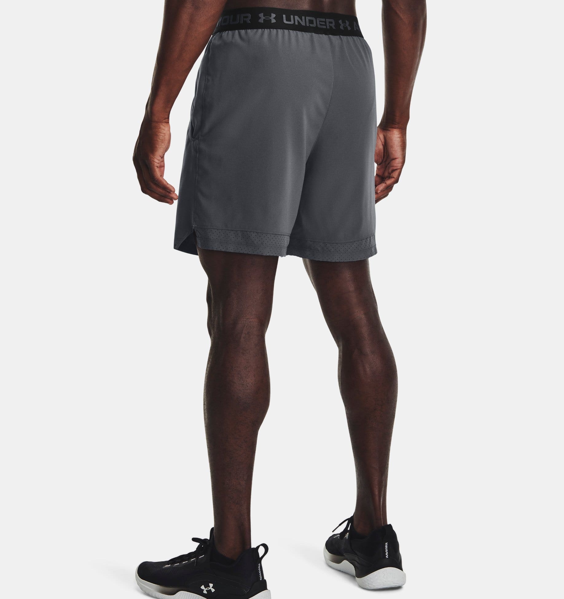 Under Armour  Vanish Woven 6