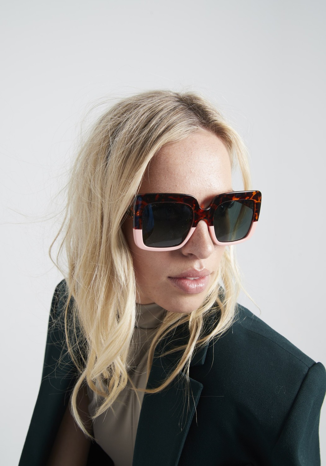 Parafina Sonnenbrille Oceano Pastel Peach Demi/Dark Green