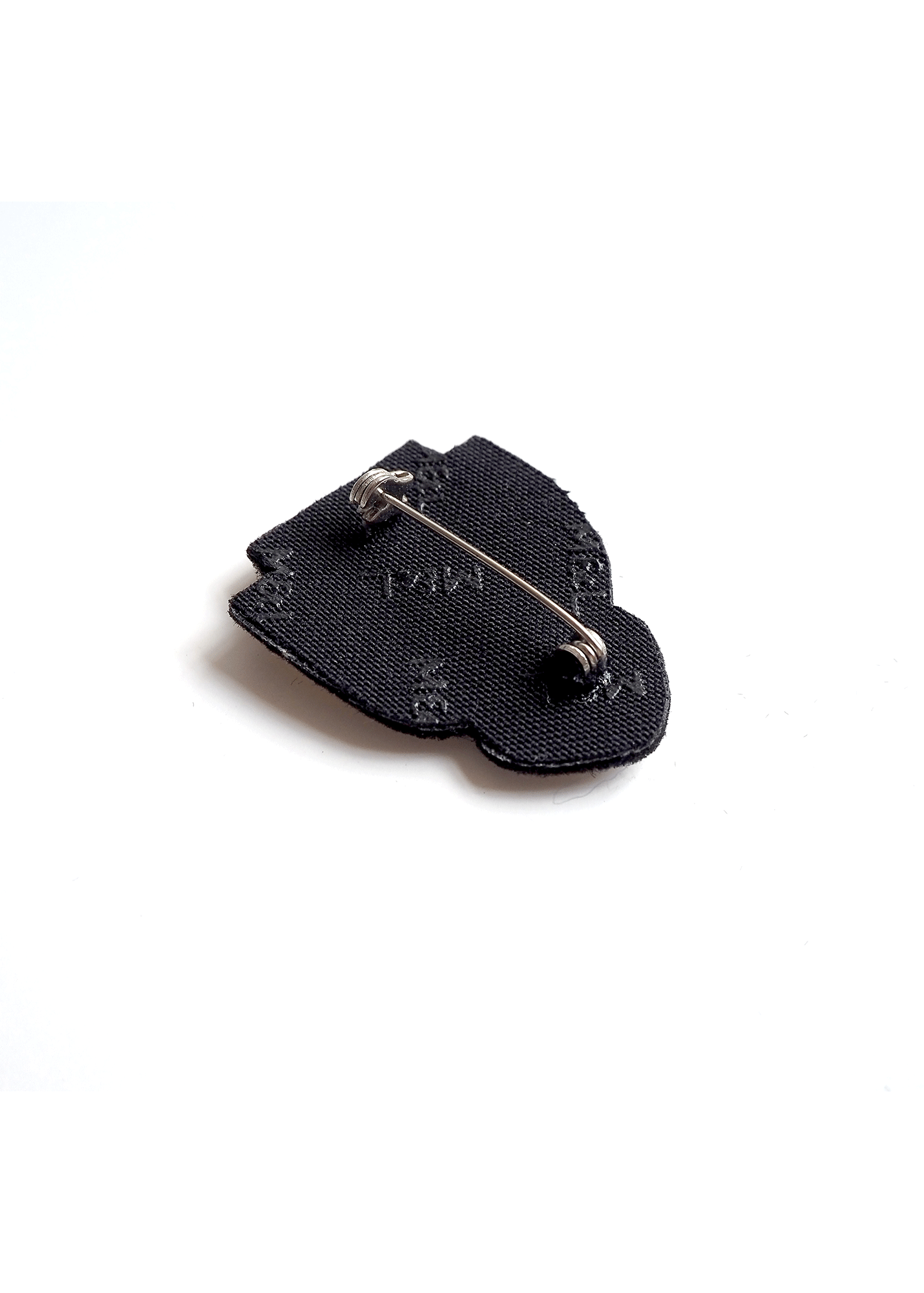 Broche brodée Ciré