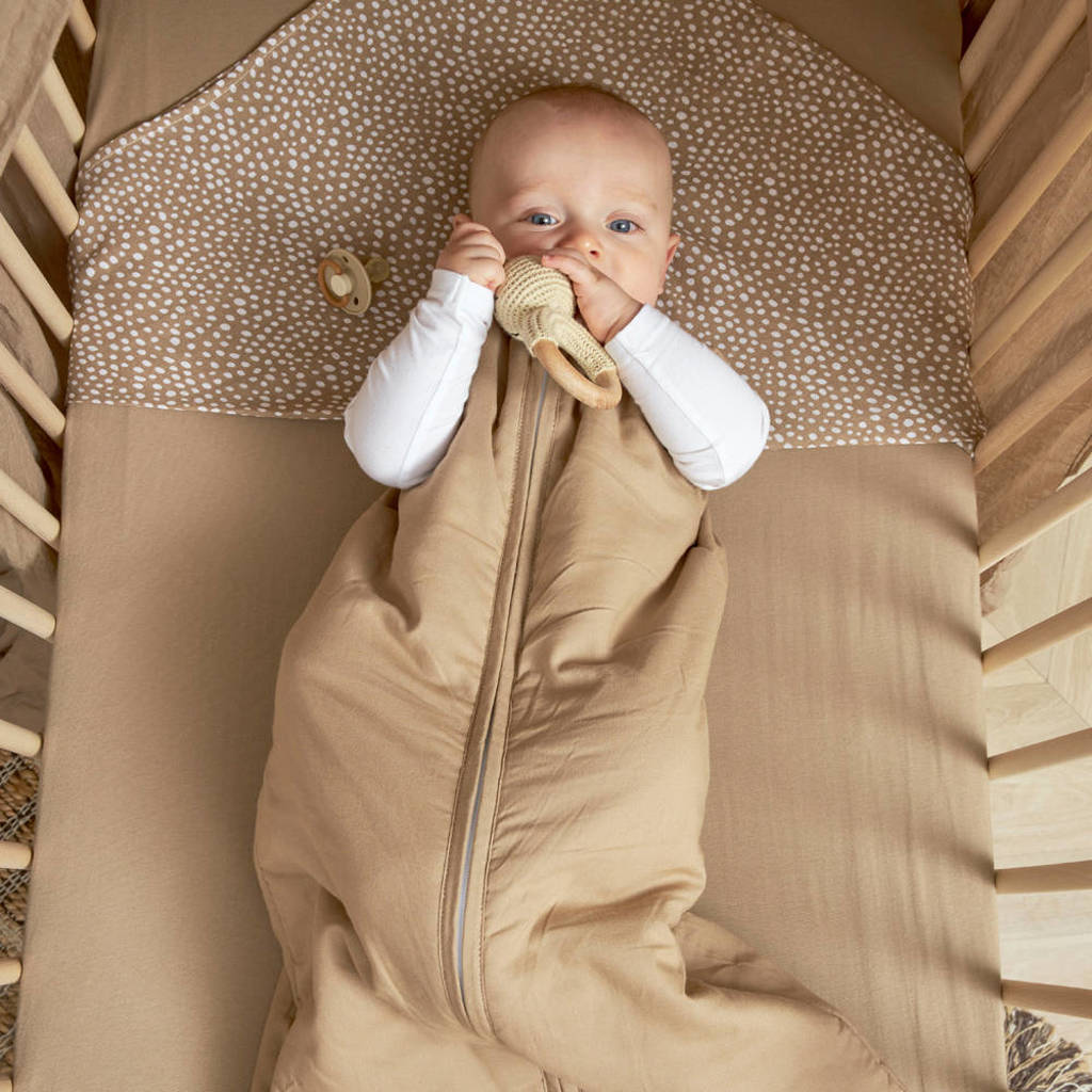 gevoerde baby slaapzak uni taupe