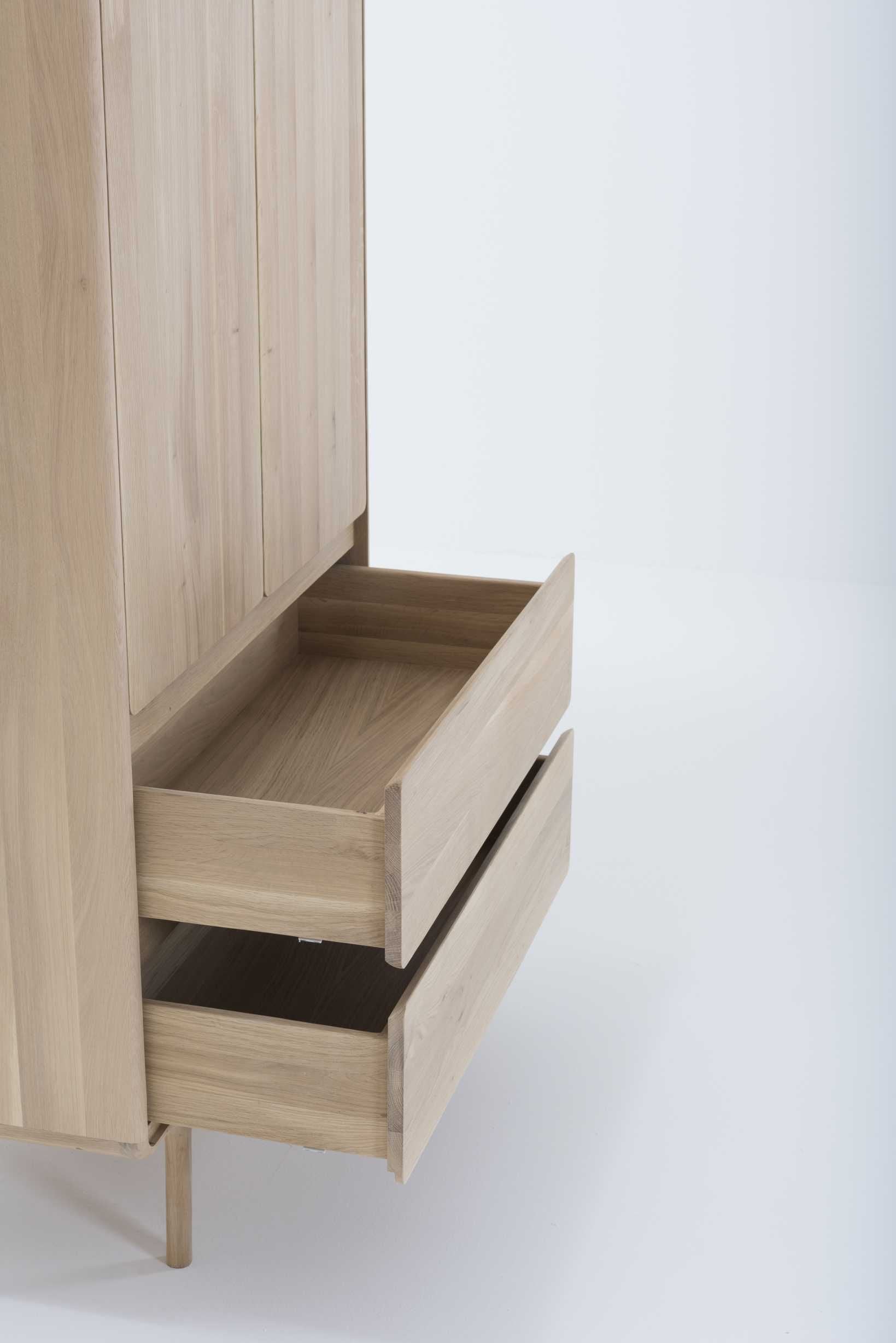 Fawn kledingkast massief hout naturel