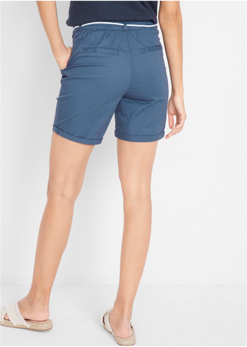 Short avec ceinture à nouer