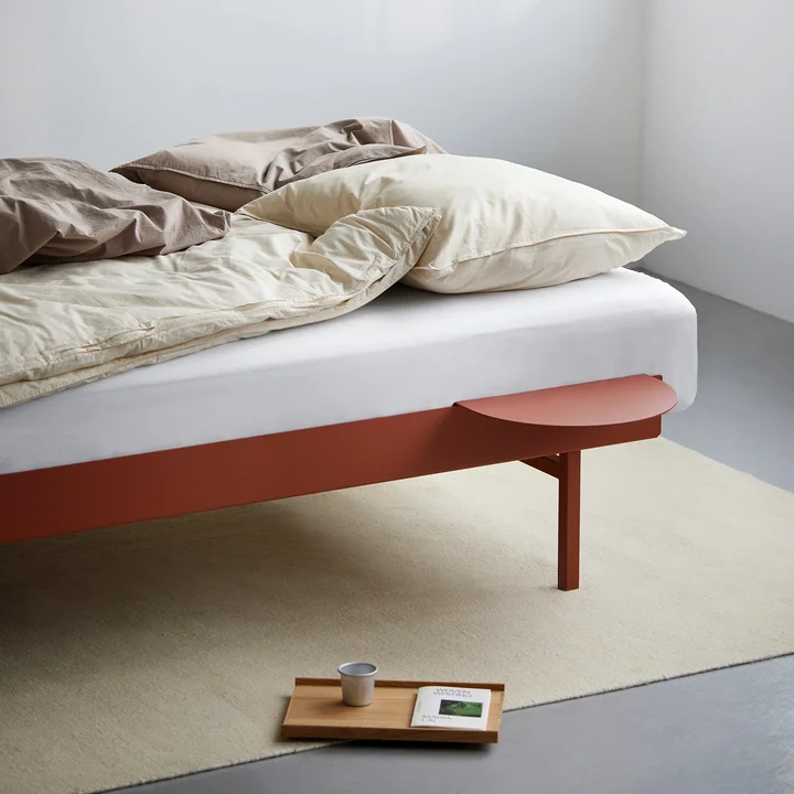 Moebe - Nachttisch für Bett, pine green