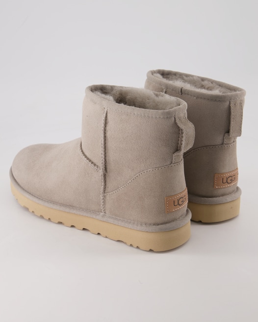 UGG Classic Mini II Winterschuhe in Grau