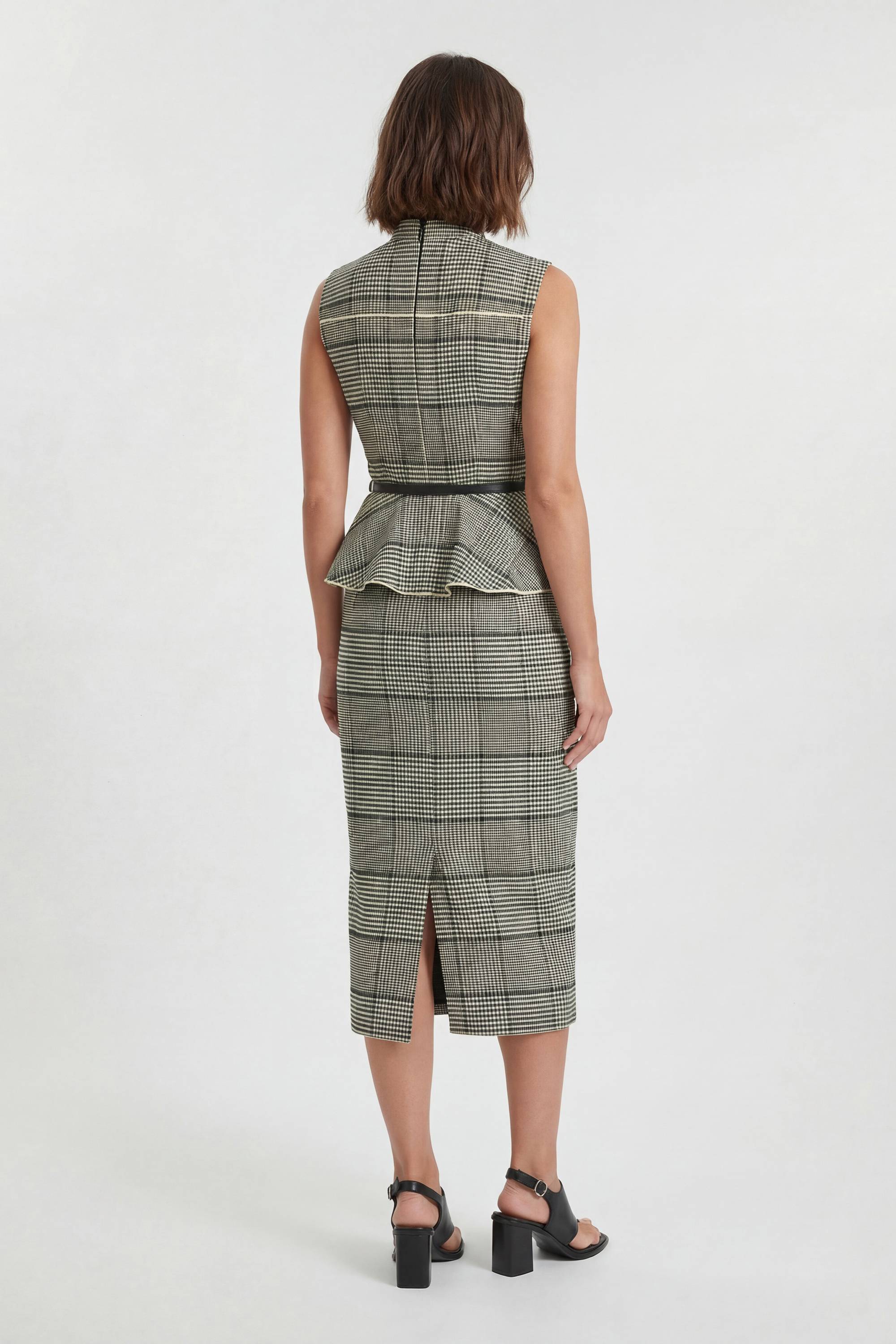 KarenMillen Robe Midi Ajustée À Carreaux Avec Basque Et Ceinture Petite
