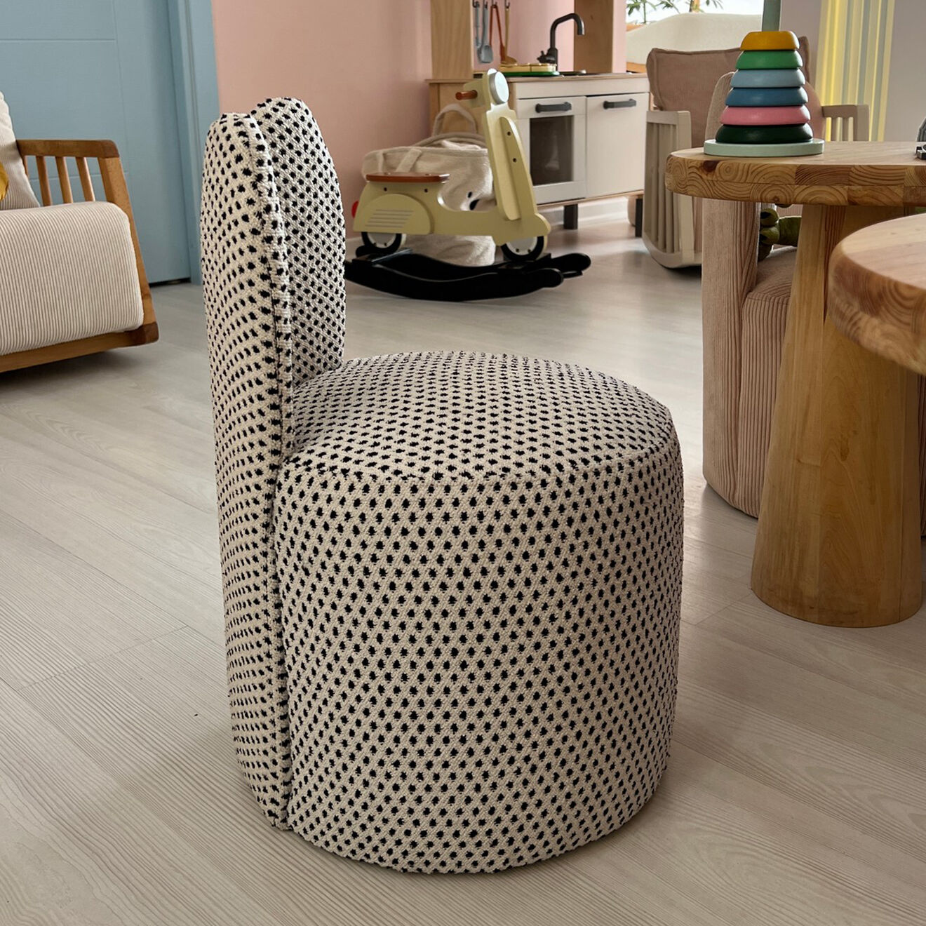 Homitis Pouf Bunny noir/blanc - 39x58x39 cm