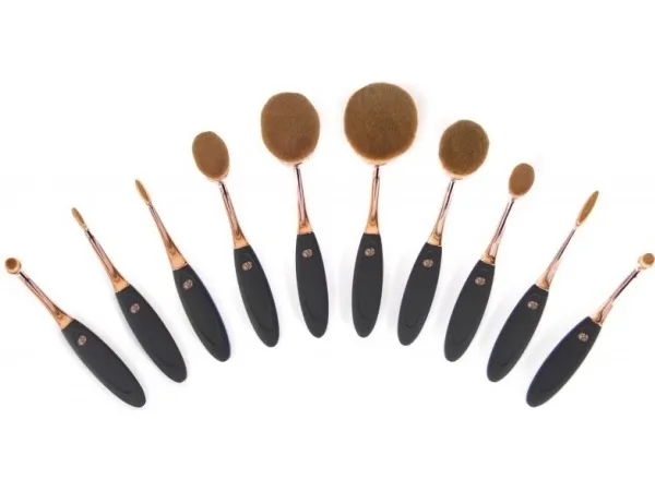 RIO Beauty A set of 10 make-up brushes