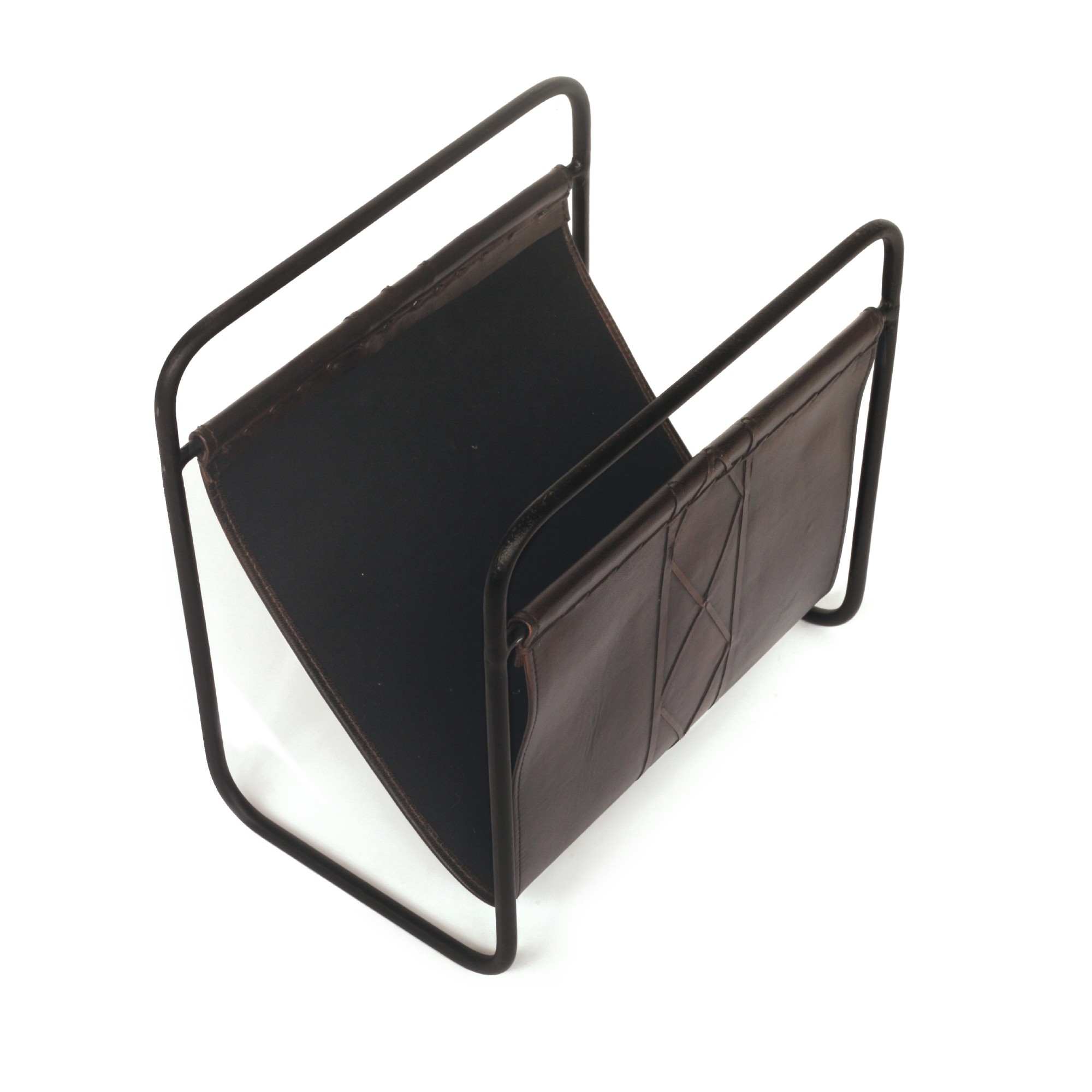 Zeitungsständer 'Diario', Leder und Eisen, B 39 cm, L 24 cm, H 38 cm von fischer's lagerhaus