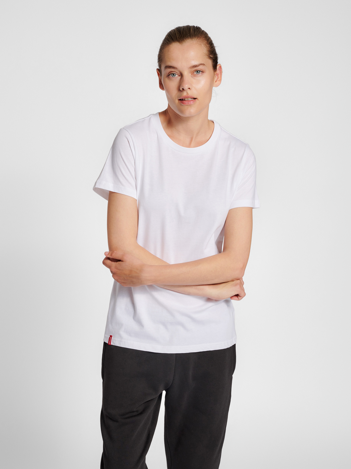 hmlRED BASIC T-SHIRT S/S WOMAN