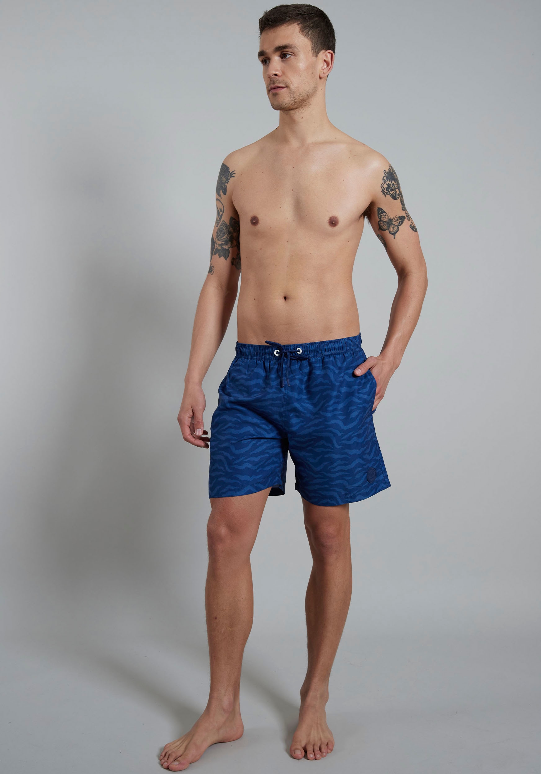 CECEBA Badeshorts , mit tollem Print für warme Sommertage, bequem, pflegeleicht
