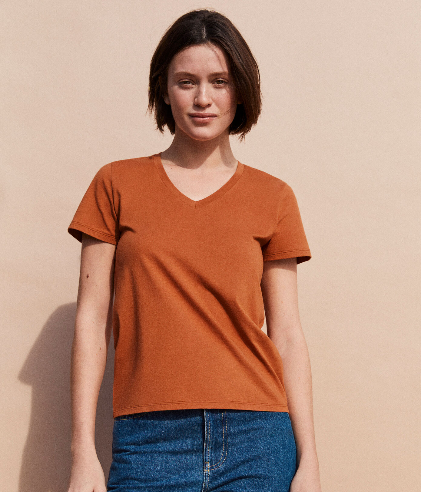 Tee-shirt LE DROIT col V en coton bio Femme