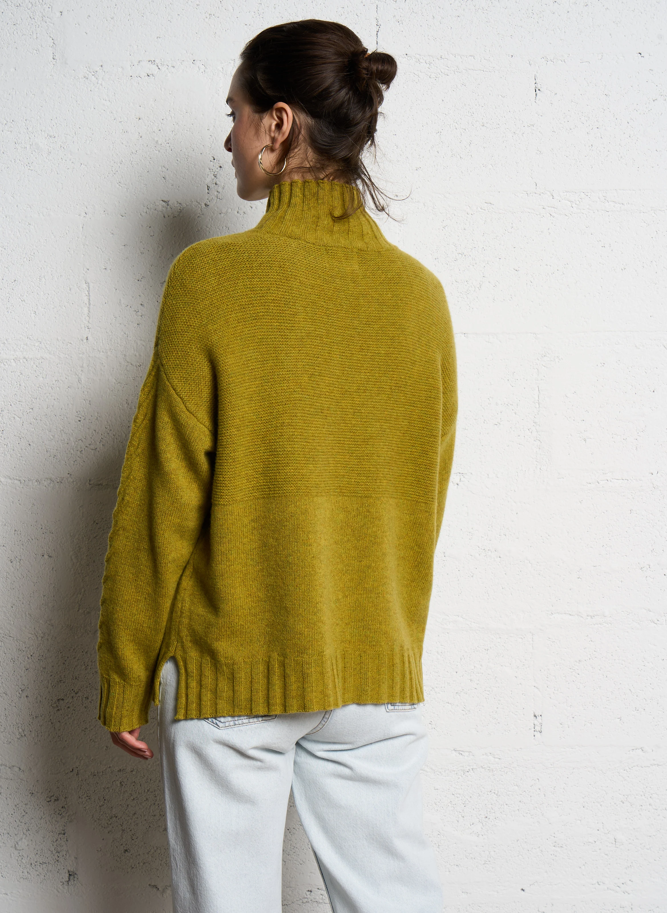 LIBRE - Pull droit col montant en laine| Jaune