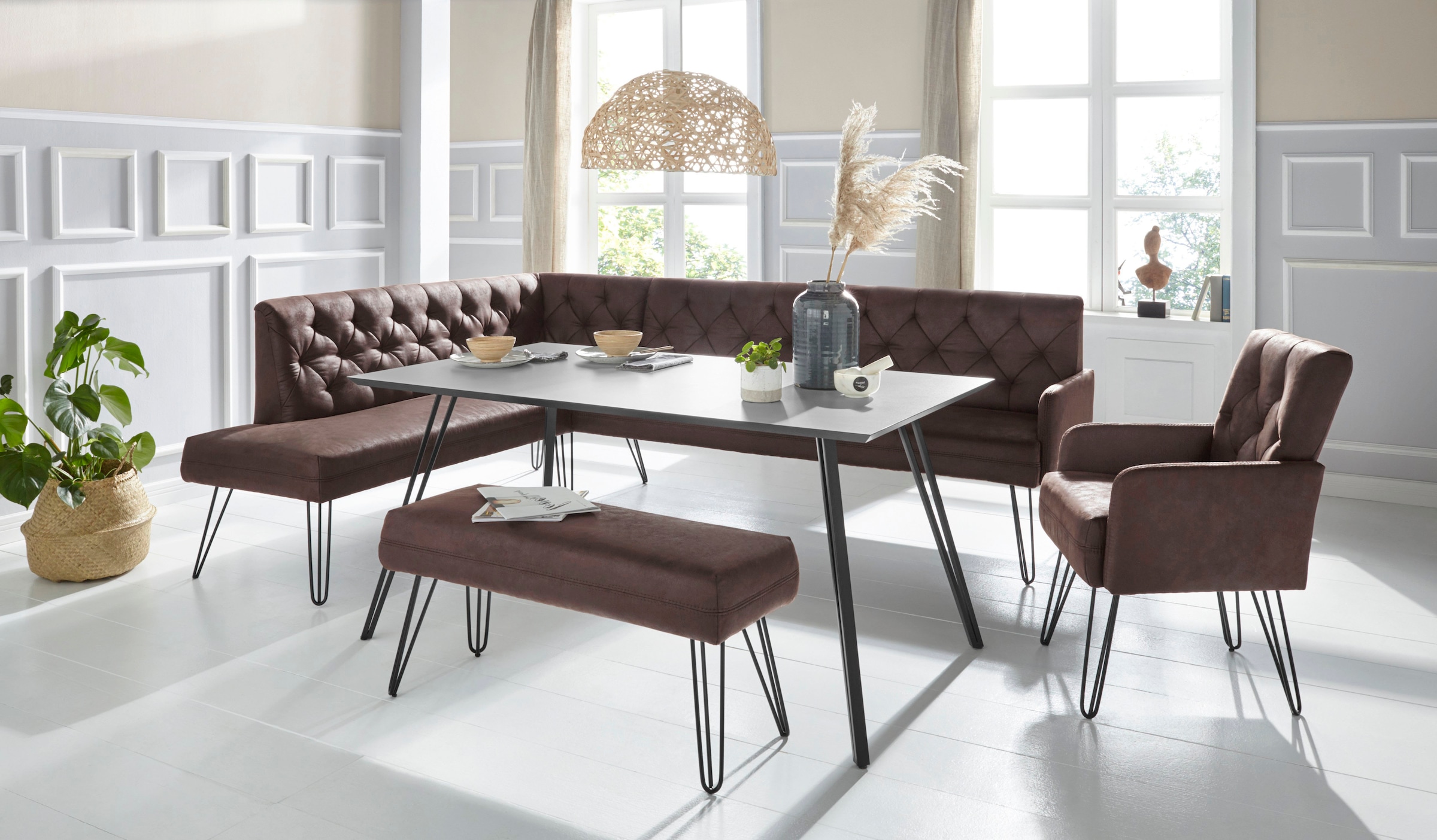 exxpo - sofa fashion Eckbank »Doppio, Chesterfield Optik, komfortabel und bequem, hohe Designfüsse« Frei im Raum stellbar