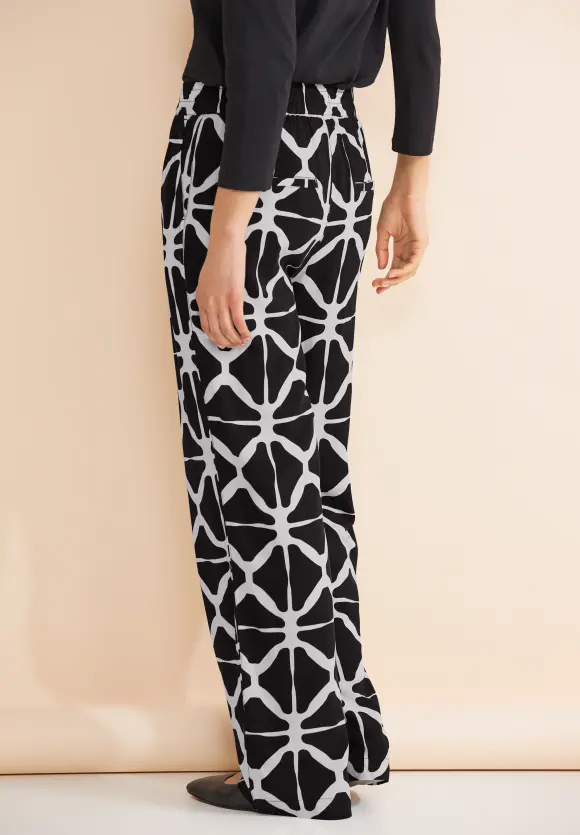 Loose Fit Print Hose - Black