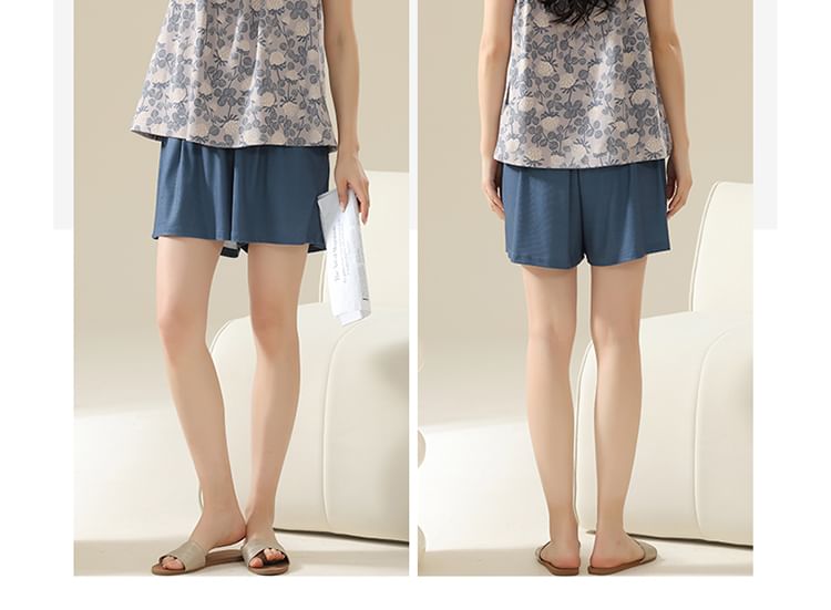 Jeony - Loungewearset: gewatteerde top met bloemenprint en korte broek