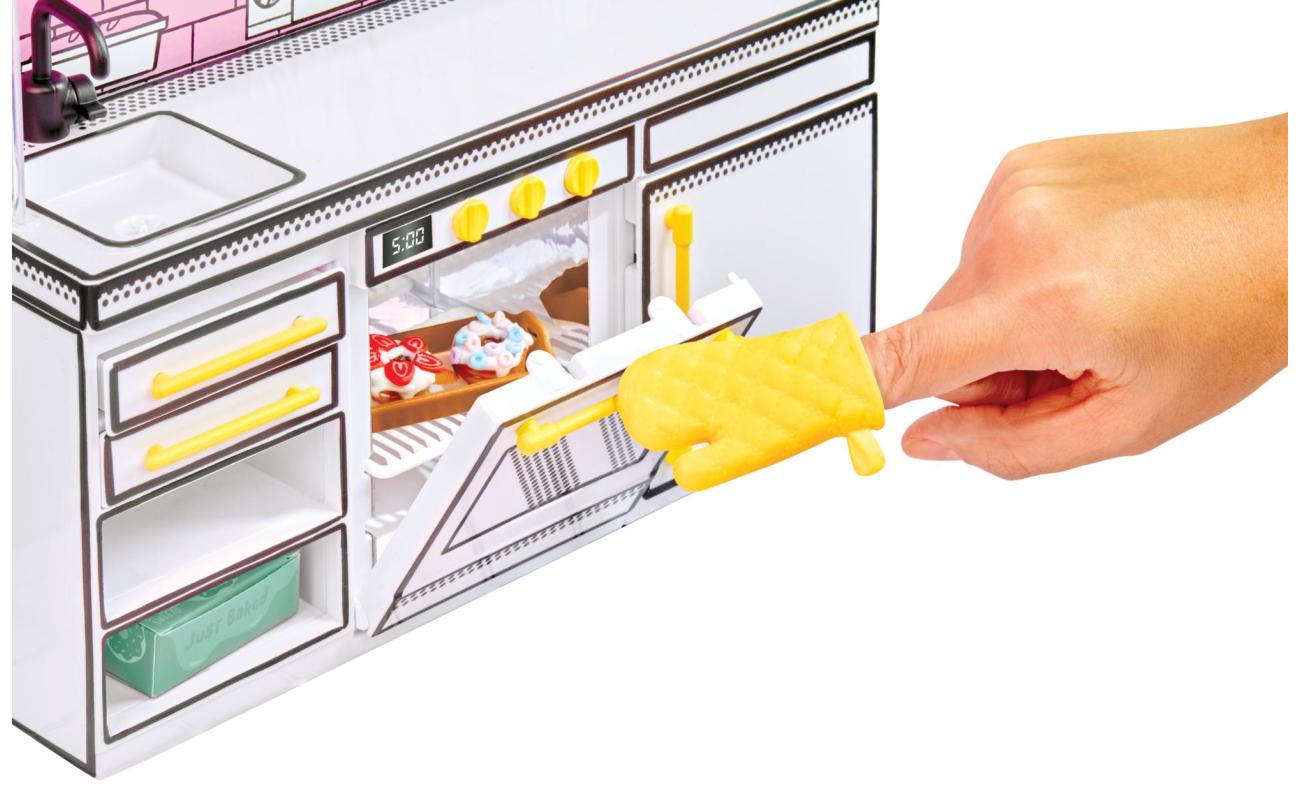 MGA's Miniverse Mini Kitchen