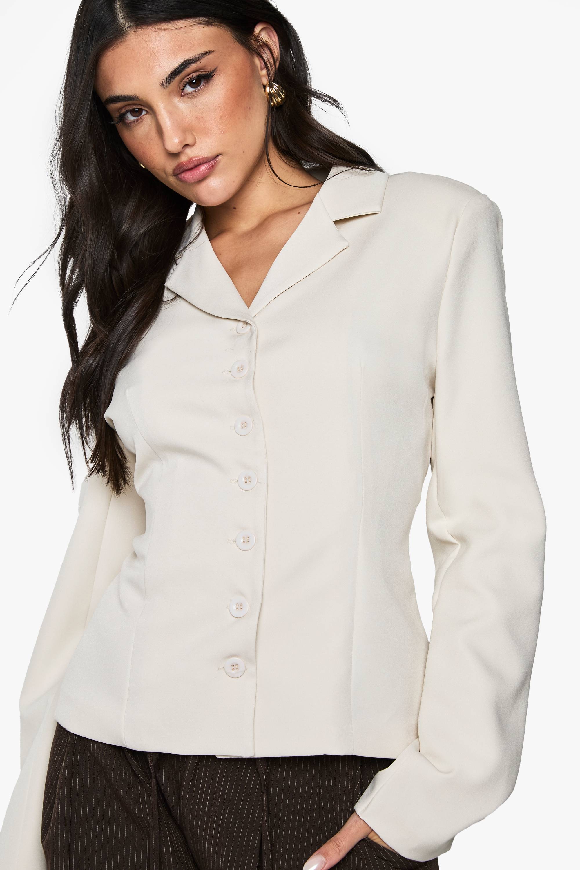 boohoo Blazer Cintré Ajusté à Détails Boutons