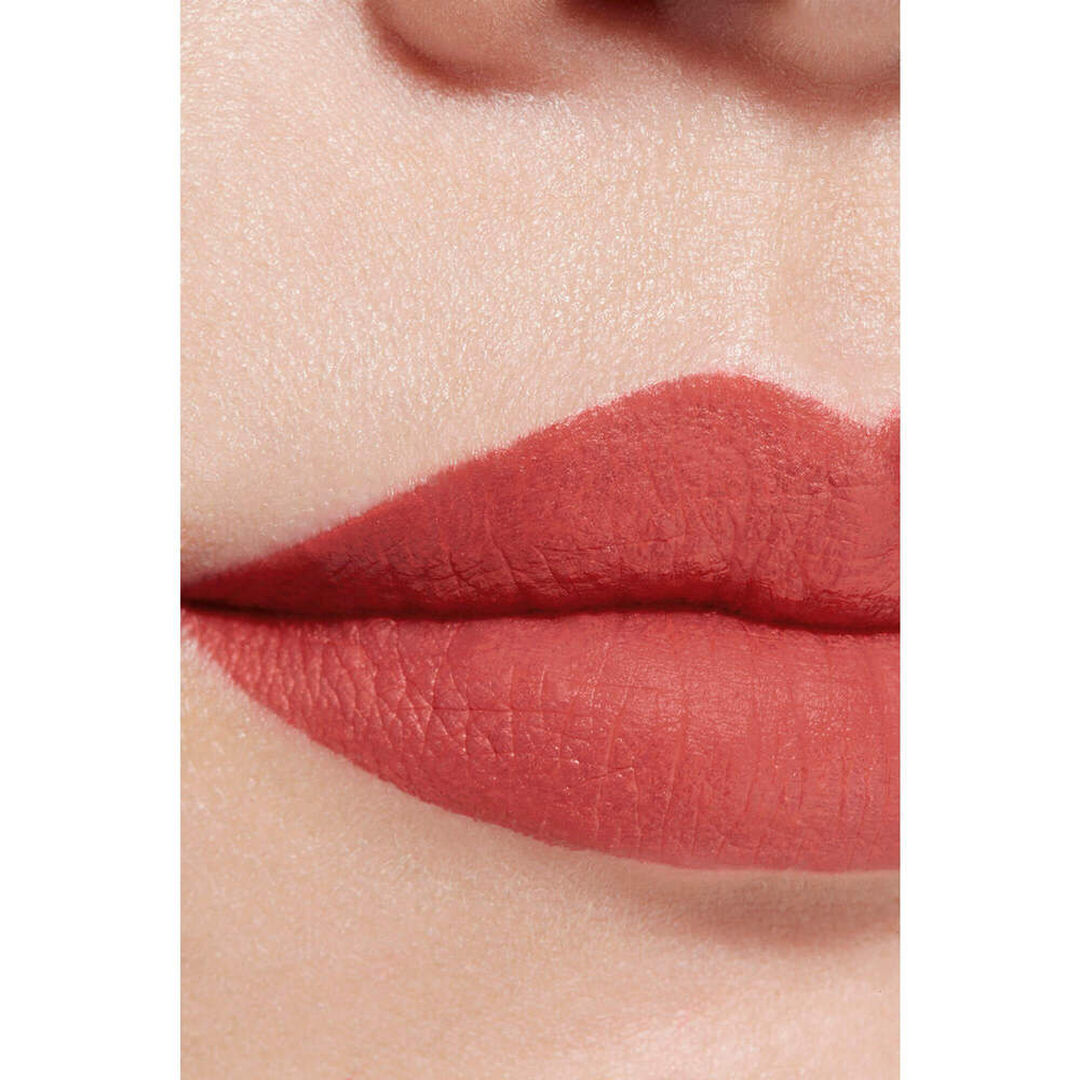 CHANEL ROUGE ALLURE LIQUID VELVET BATOM LÍQUIDO MATE INTENSO DE LONGA DURAÇÃO