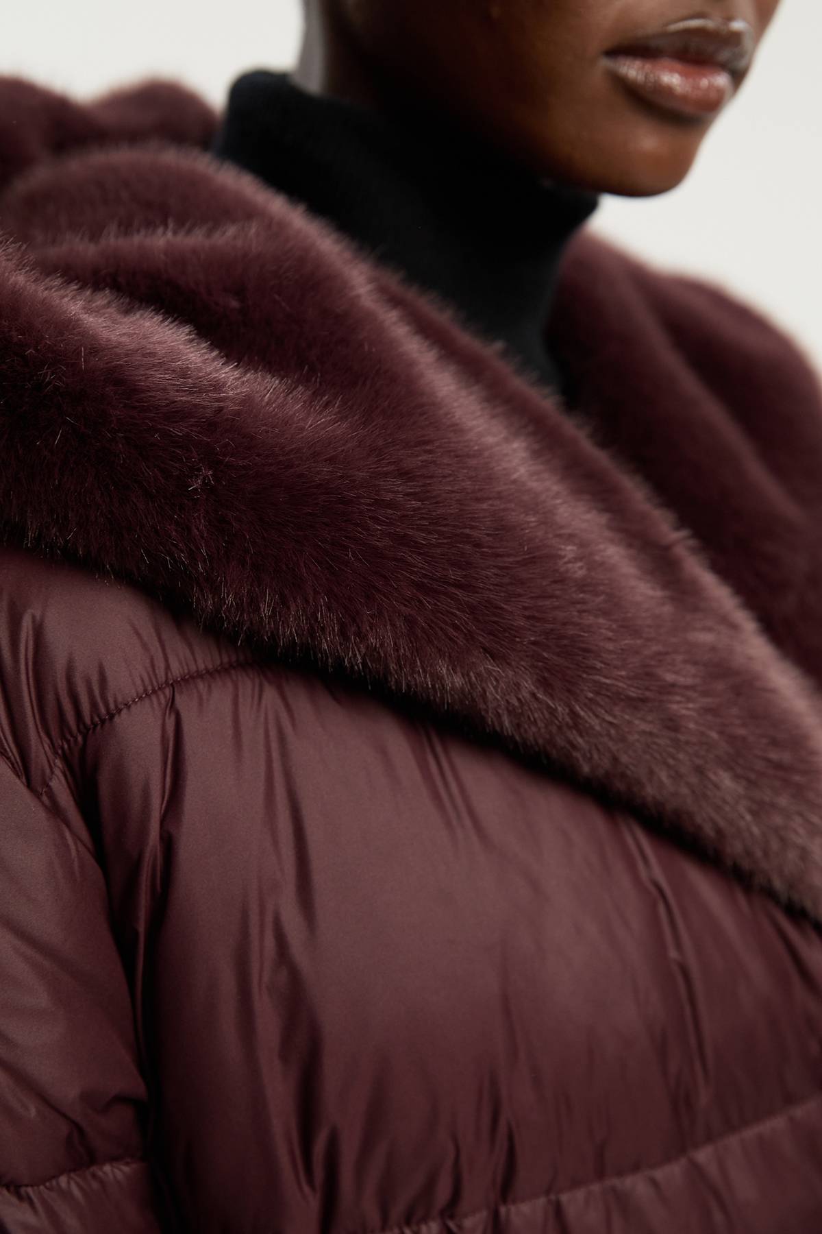 KarenMillen Manteau Midi Matelassé à Casynthétiqueche avec Ceinture et Doublure synthétique Premium