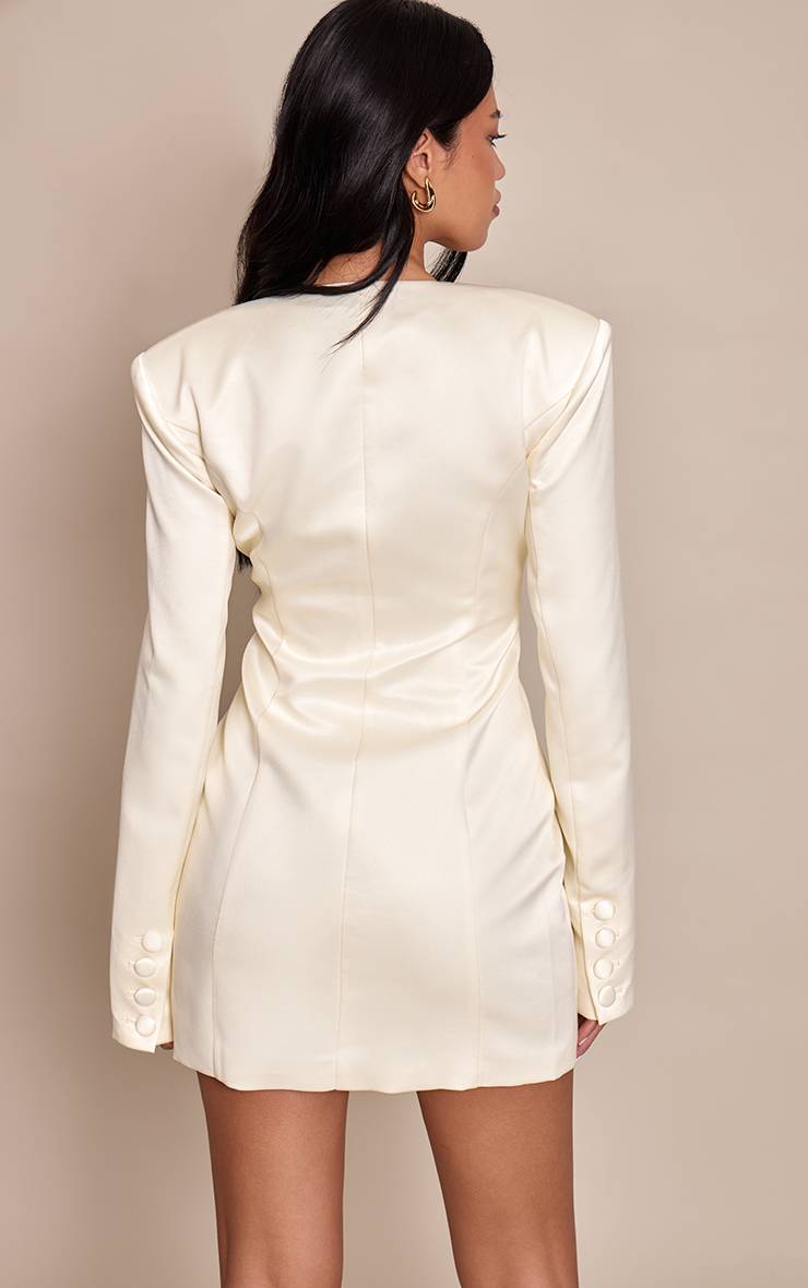 Crème Robe Blazer Satinée À Manches Longues Boutonnée