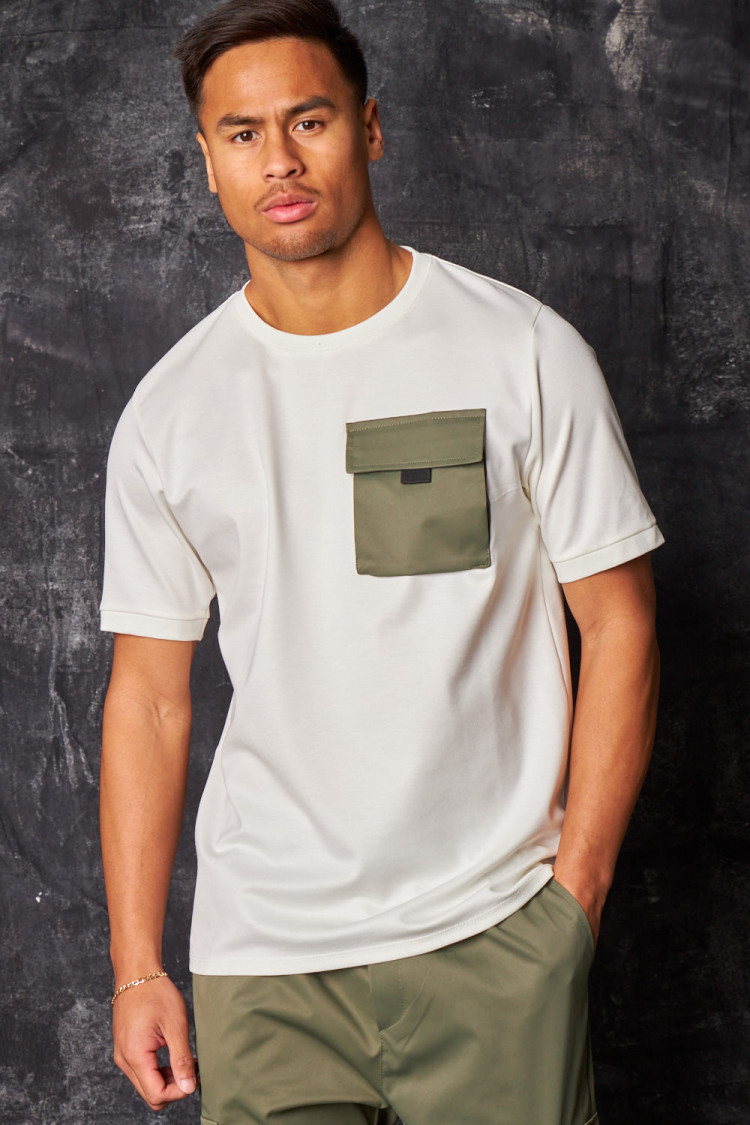 T-shirt blanc à poche poitrine kaki