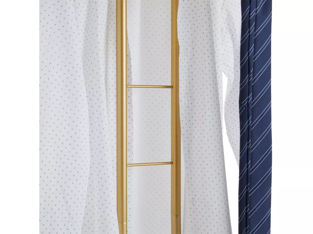 Valet de chambre valet de nuit CAMILO chevalet de nuit avec cintre pour veste et portant pour pantalonts, en métal laqué or