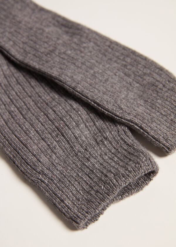 Meias compridas caneladas femininas em lã e cashmere.