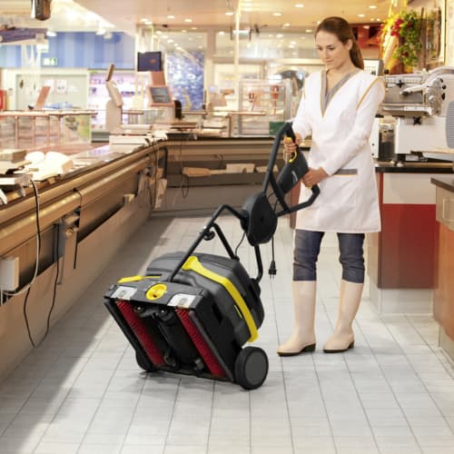 Autolaveuse à rouleau filaire BR 40/10 C Karcher