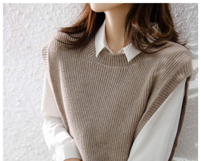 Beaustreet - Ronde hals effen geribbeld vest
