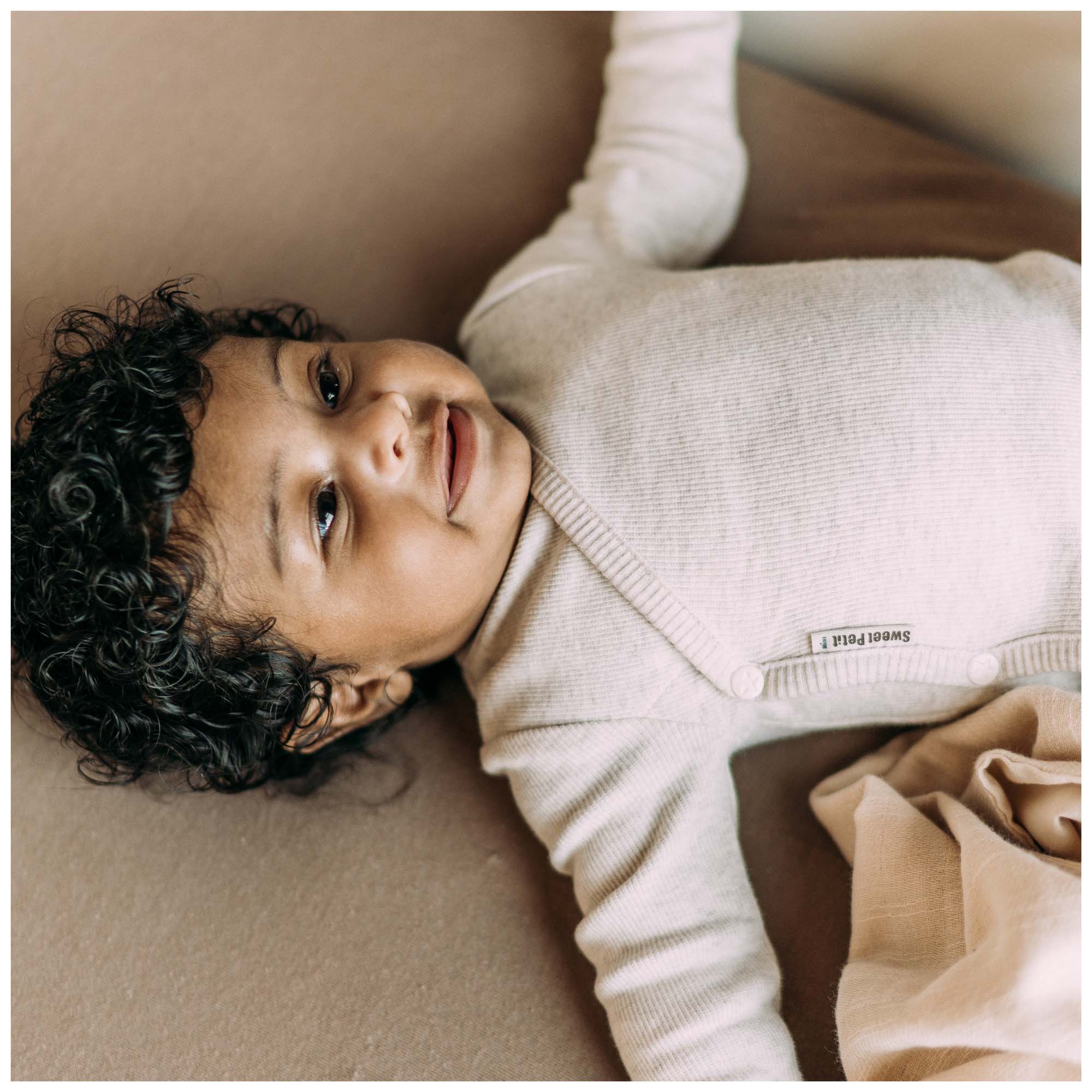 Sweet Petit Mini romper rib lange mouwen effen beige