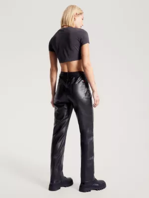 Camiseta cropped com logo