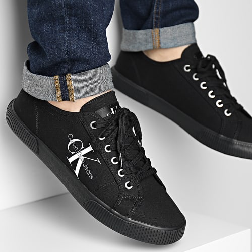Baskets Essential Vulcanized 0306 Triple Black