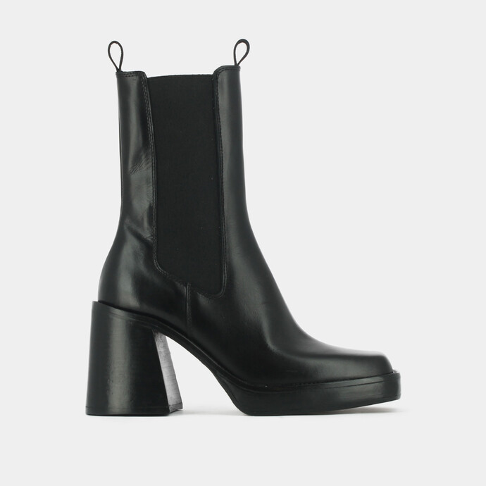 Bottines à talons, bouts carrés et élastiques  en cuir noir