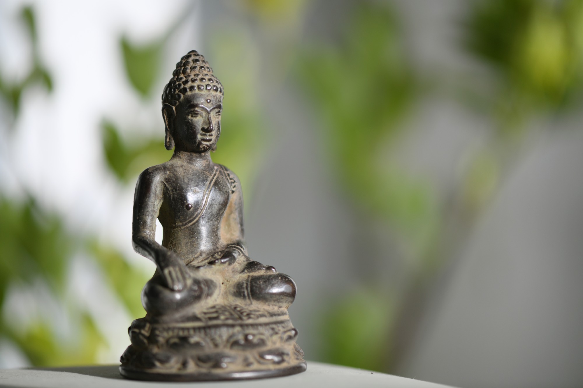 Bronze 'sitzender Buddha', H 10 cm, B 6 cm, T 5 cm von fischer's lagerhaus