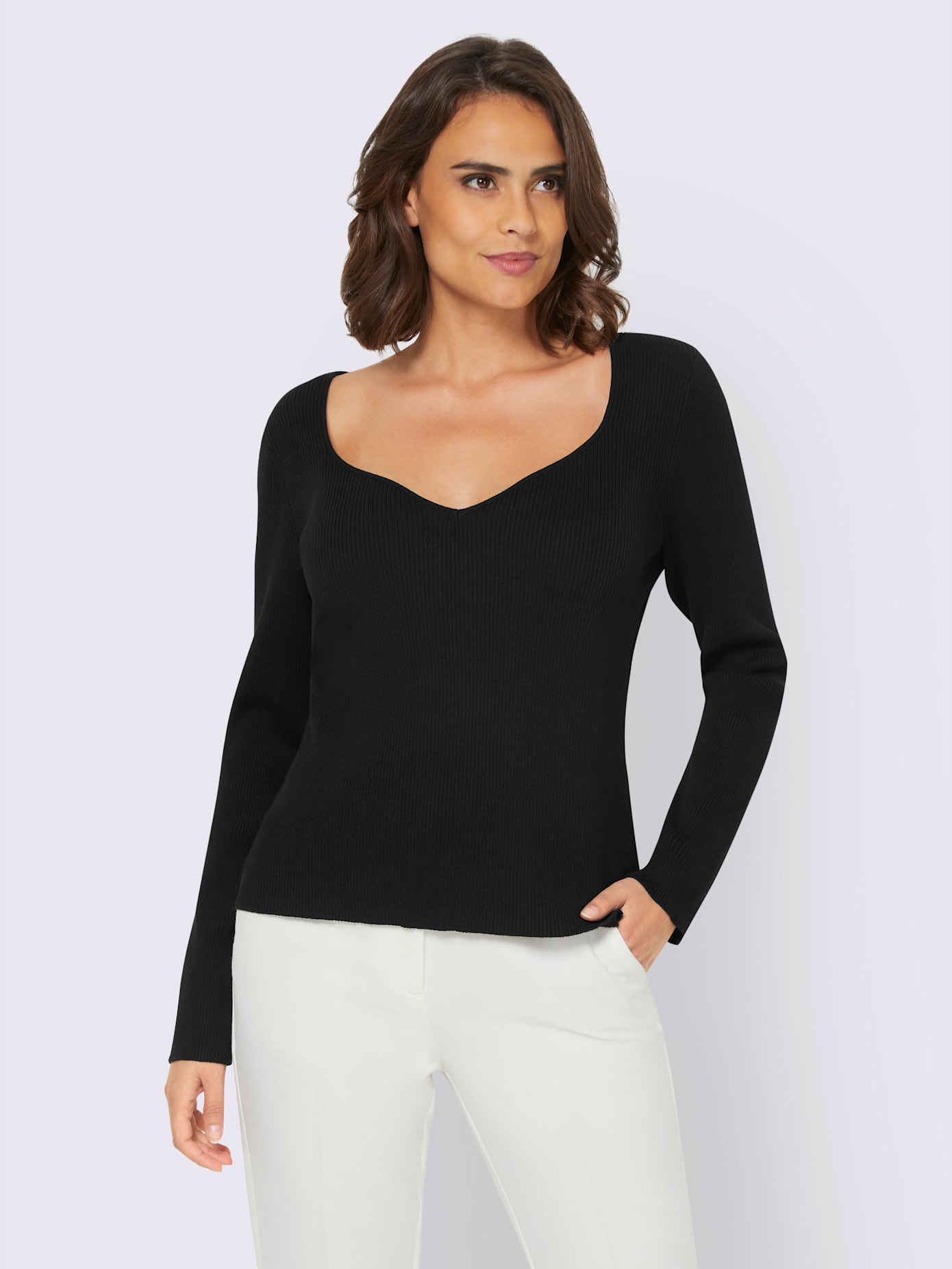 Pull encolure en forme de cœur