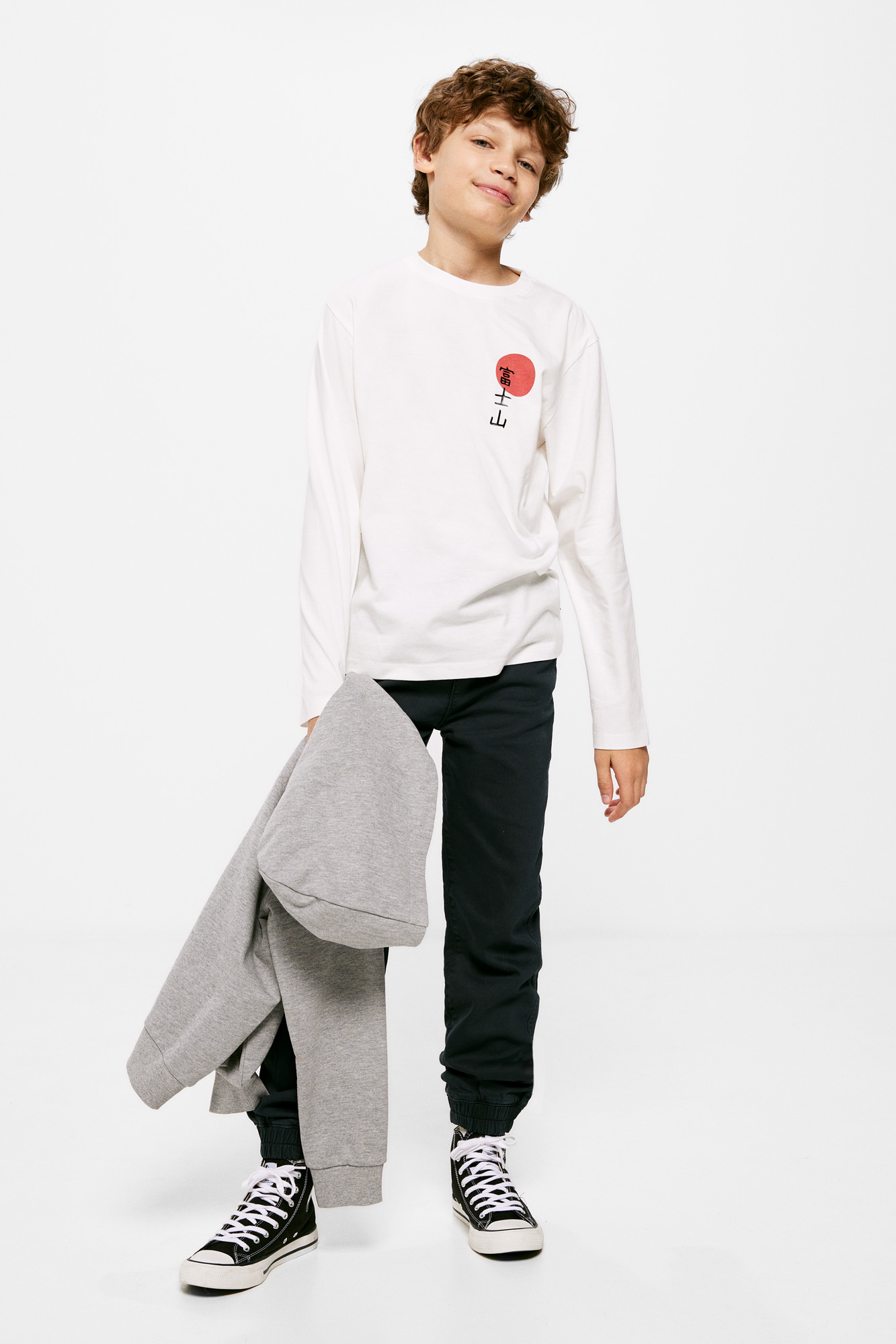 Camiseta infantil com estampa japonesa
