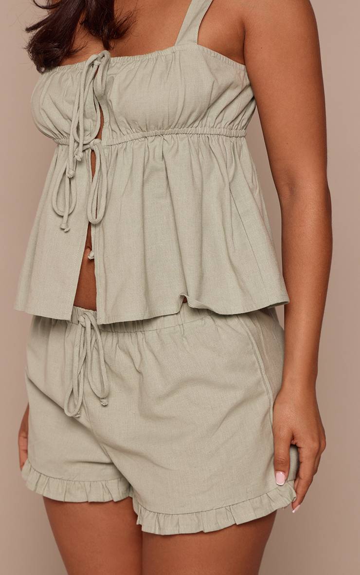 Vert Sauge Short Mini En Lin Petite Avec Taille À Cordon Et Ourlet À Volant Coordonné